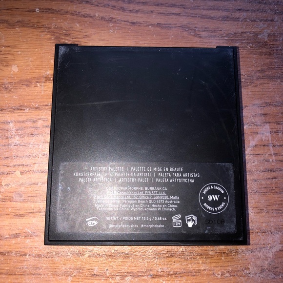 Eyeshadow palette - Picture 3 of 3